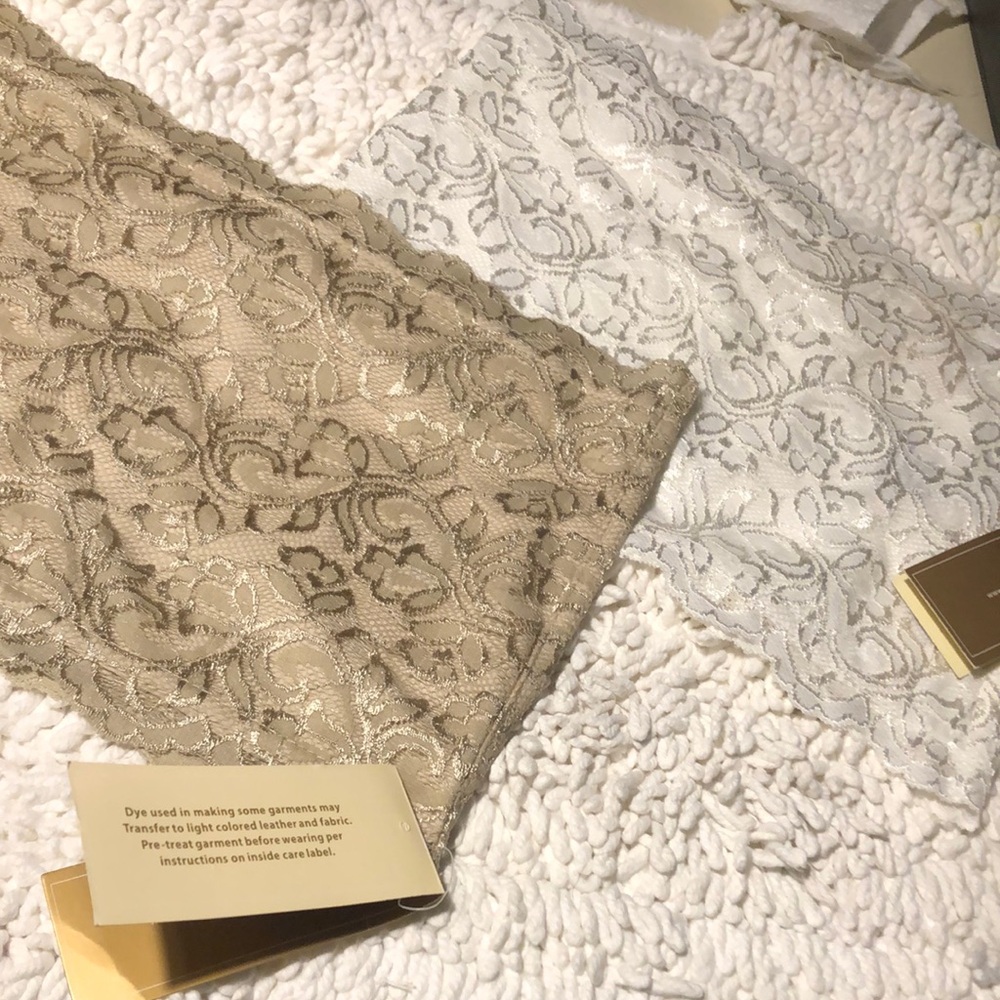 🚨B2G1 New 2 FRANCESCA’S White/Tan Lace Bandeau Mini Bra